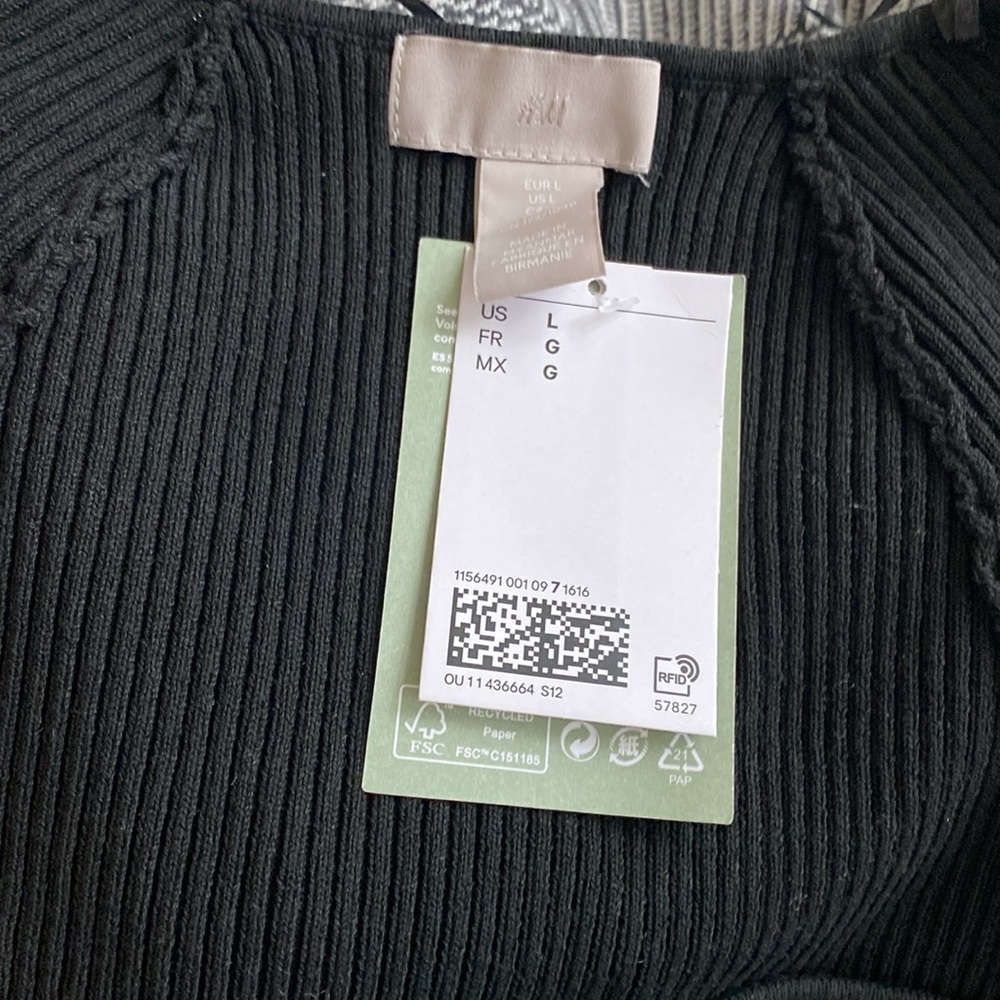 H&M Rib Knit Crop Top(7) - Picture 6 of 7